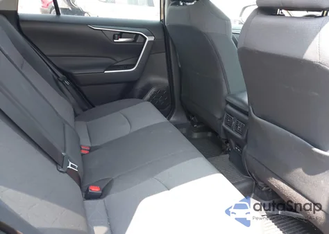 2024 Toyota Rav4 Xle z USA, uszkodzony, nr VIN 2T3P1RFV6RC467534